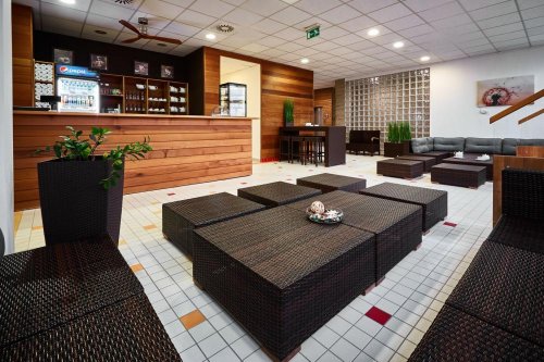 BAR - s nabídkou nápojů, dezertů a saunovacího sortimentu